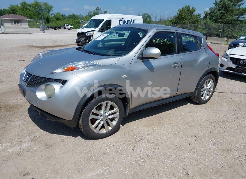 Photo 2 of 2011 Nissan Juke S (VIN JN8AF5MVXBT006383)