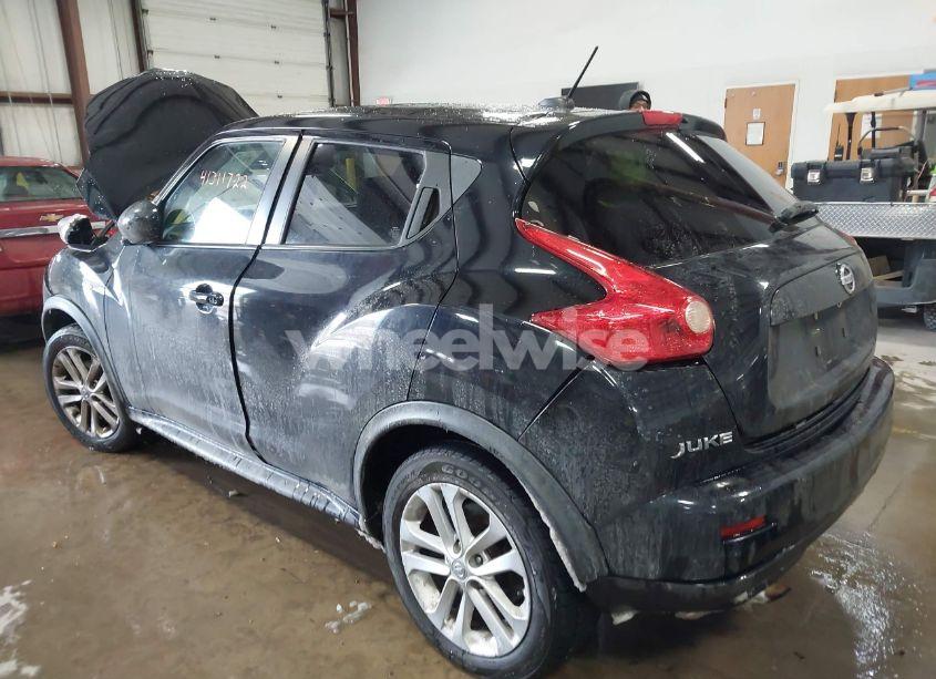 Photo 3 of 2011 Nissan Juke SV (VIN JN8AF5MVXBT010109)