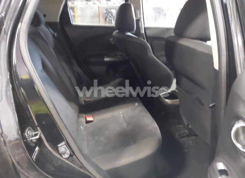 Photo 8 of 2011 Nissan Juke SV (VIN JN8AF5MVXBT010109)