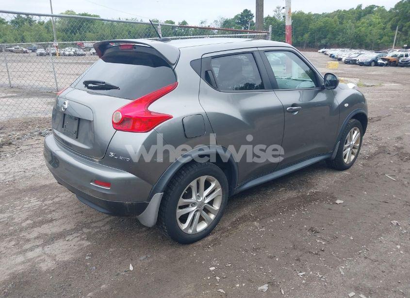 Photo 4 of 2011 Nissan Juke SL (VIN JN8AF5MVXBT026536)