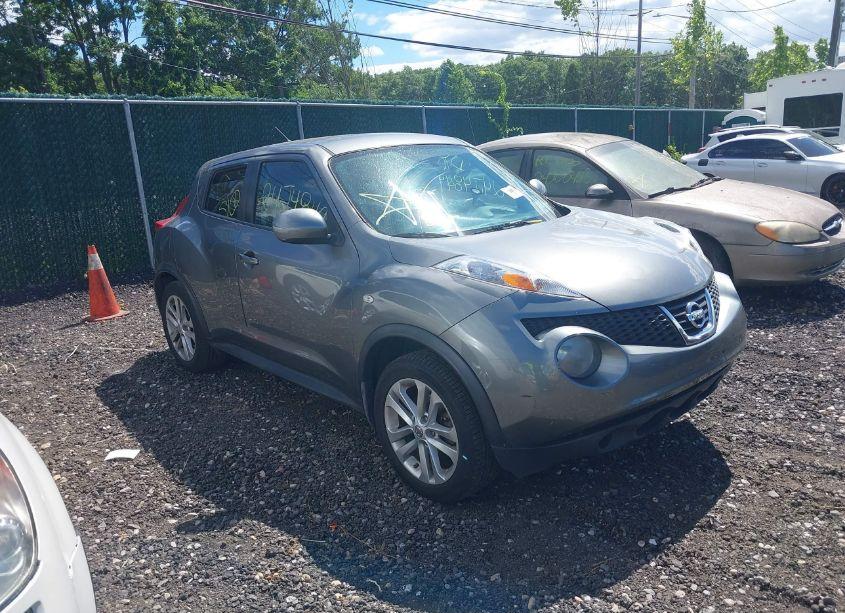2012 Nissan Juke S (VIN JN8AF5MVXCT120000) main photo