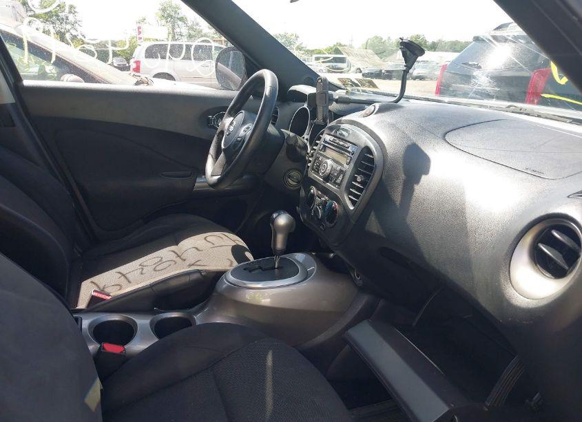 Photo 5 of 2012 Nissan Juke S (VIN JN8AF5MVXCT120000)