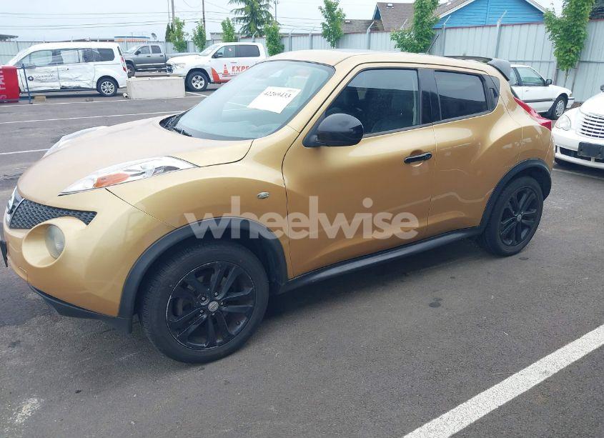 Photo 2 of 2014 Nissan Juke SL (VIN JN8AF5MVXET360098)