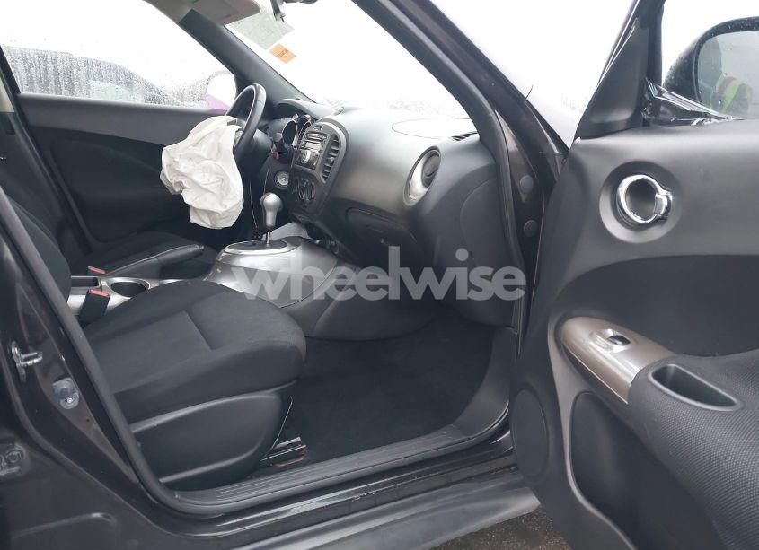 Photo 5 of 2014 Nissan Juke S (VIN JN8AF5MVXET362093)