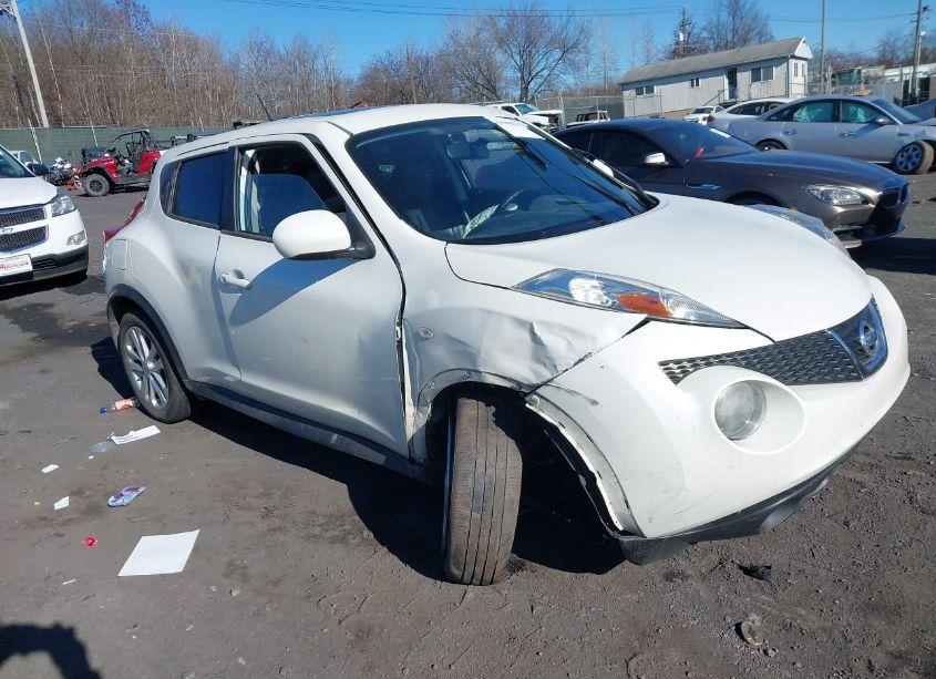 2014 Nissan Juke SL (VIN JN8AF5MVXET363762) main photo