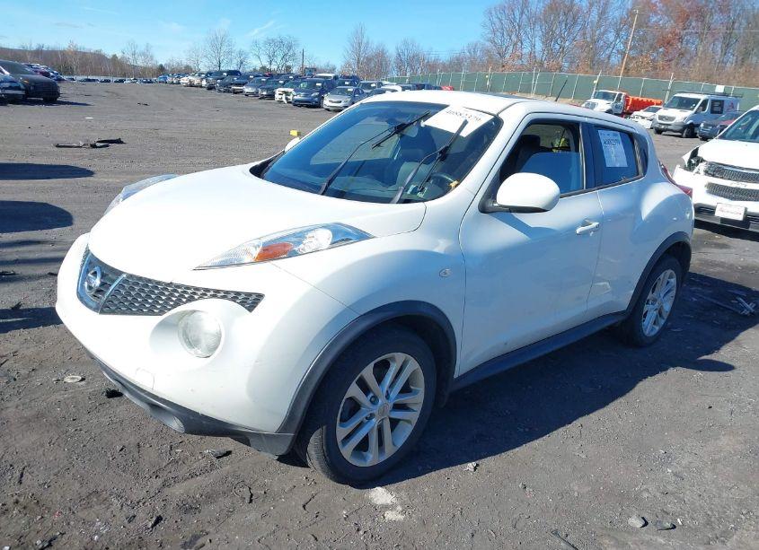 Photo 2 of 2014 Nissan Juke SL (VIN JN8AF5MVXET363762)