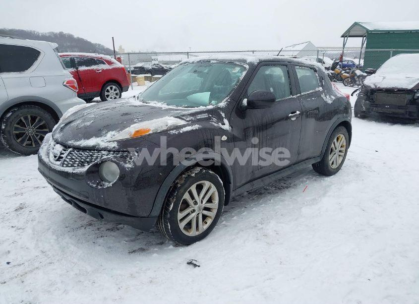 Photo 2 of 2014 Nissan Juke S (VIN JN8AF5MVXET481715)