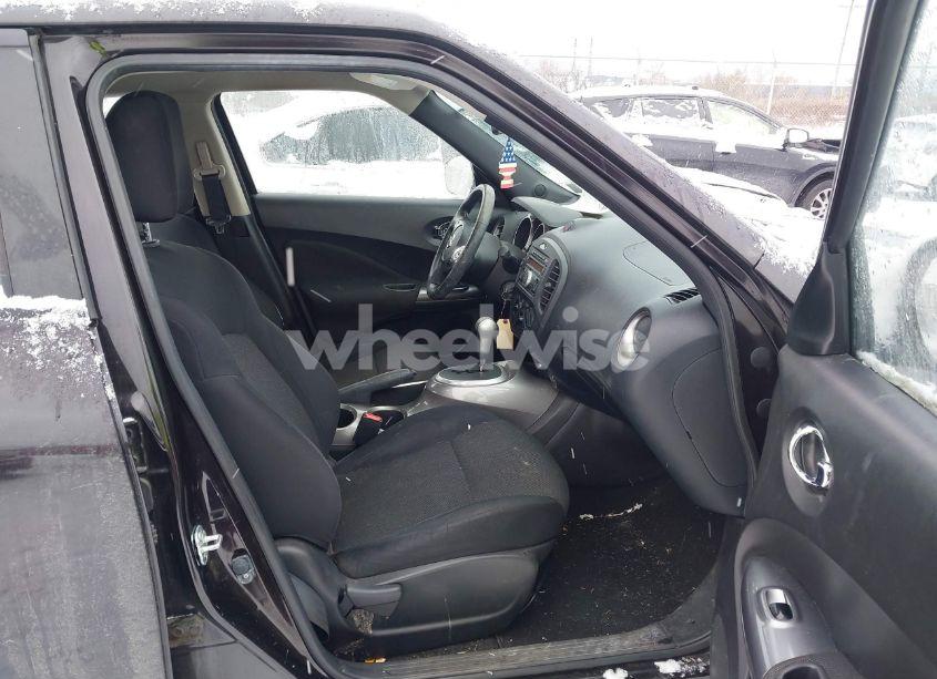 Photo 5 of 2014 Nissan Juke S (VIN JN8AF5MVXET481715)