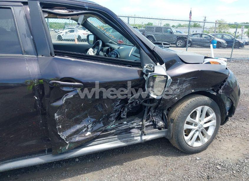 Photo 6 of 2015 Nissan Juke SV (VIN JN8AF5MVXFT550503)