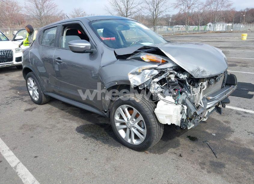 2015 Nissan Juke S (VIN JN8AF5MVXFT553675) main photo