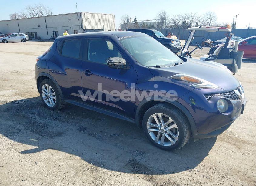 2015 Nissan Juke S (VIN JN8AF5MVXFT561176) main photo