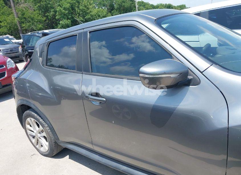 Photo 13 of 2015 Nissan Juke S (VIN JN8AF5MVXFT561291)