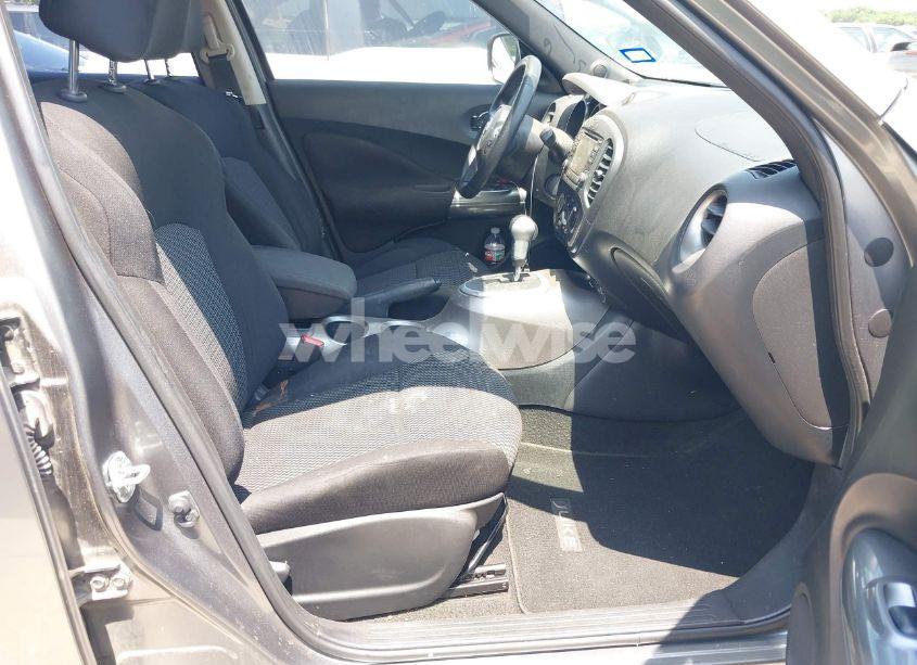 Photo 5 of 2015 Nissan Juke S (VIN JN8AF5MVXFT561291)