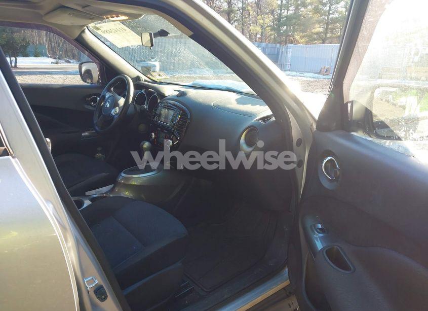 Photo 5 of 2017 Nissan Juke SV (VIN JN8AF5MVXHT753345)