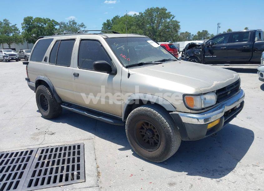 1998 Nissan Pathfinder LE/XE (VIN JN8AR05S1WW244559) main photo