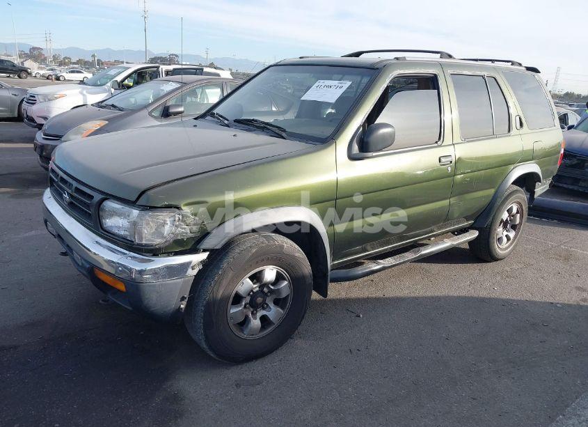 Photo 2 of 1998 Nissan Pathfinder LE/XE (VIN JN8AR05S2WW230931)