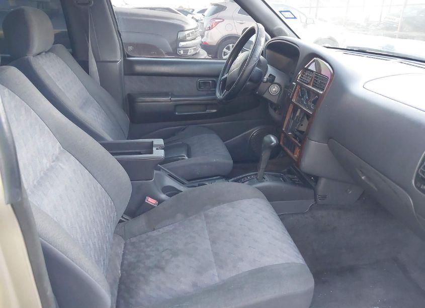 Photo 5 of 1998 Nissan Pathfinder LE/XE (VIN JN8AR05S4WW218134)