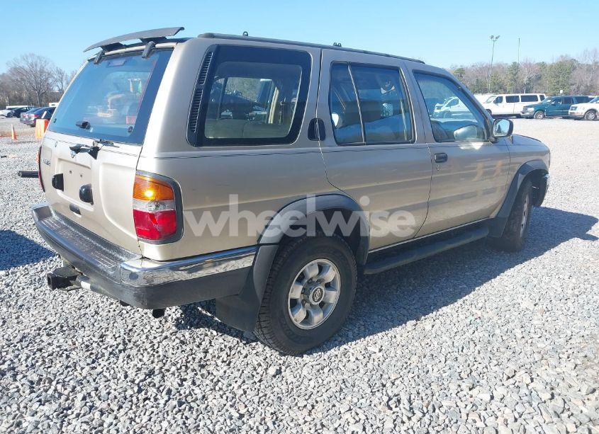 Photo 4 of 1998 Nissan Pathfinder LE/XE (VIN JN8AR05SXWW286213)