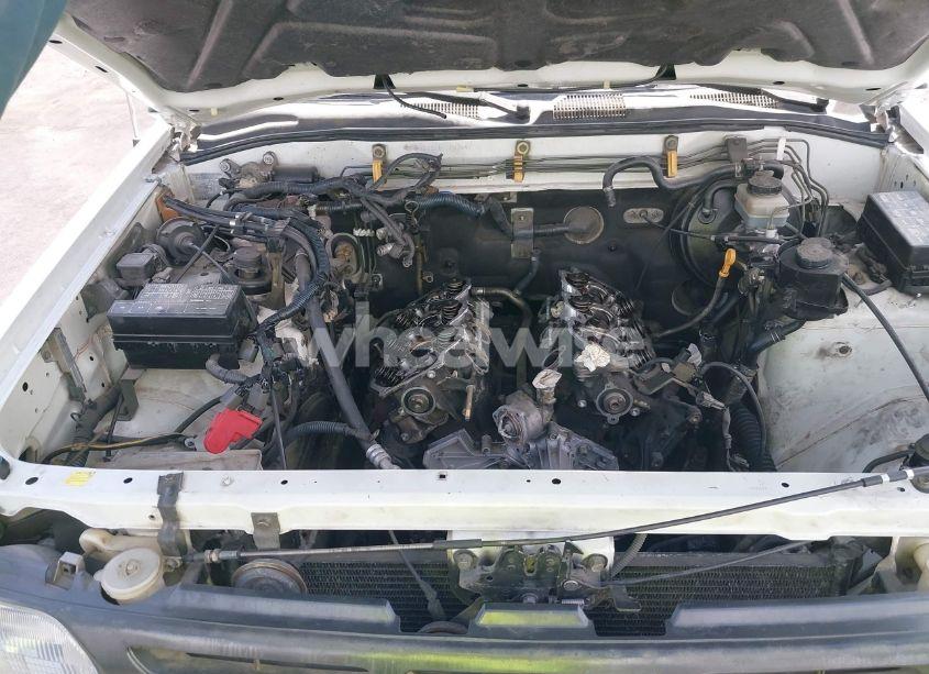 Photo 10 of 1996 Nissan Pathfinder LE/SE/XE (VIN JN8AR05Y1TW003648)