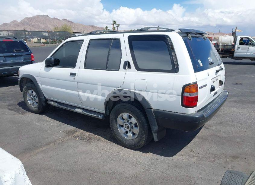 Photo 3 of 1996 Nissan Pathfinder LE/SE/XE (VIN JN8AR05Y1TW003648)