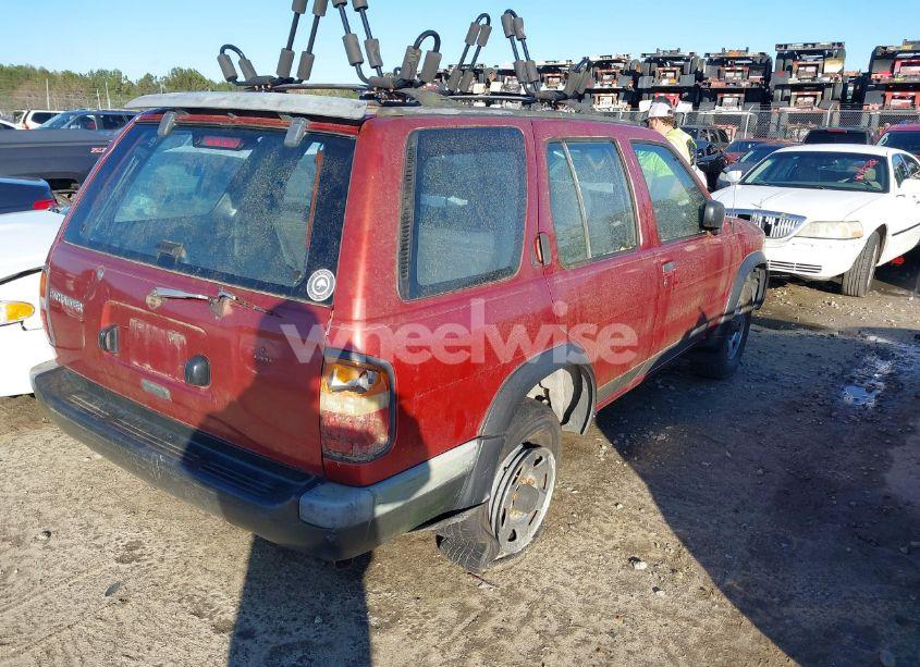 Photo 4 of 1996 Nissan Pathfinder LE/SE/XE (VIN JN8AR05Y3TW012884)