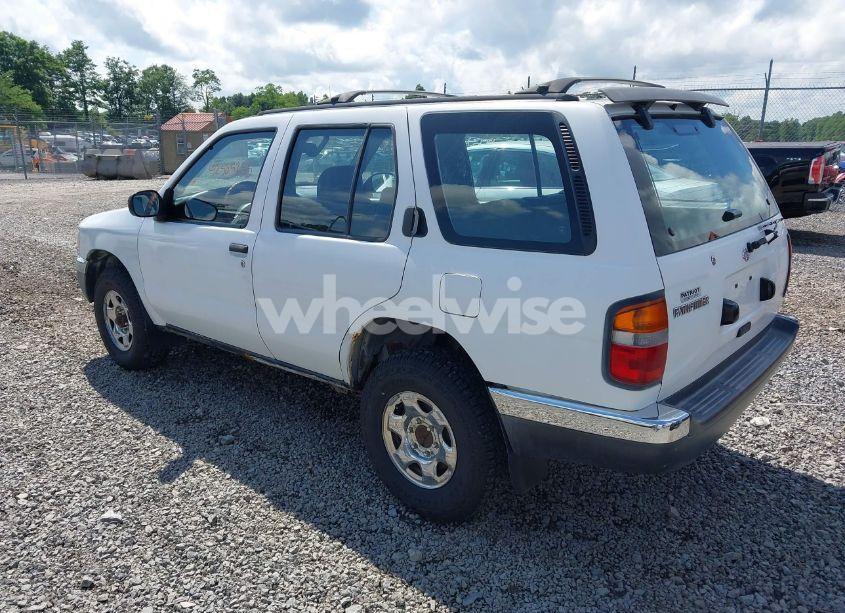 Photo 3 of 1998 Nissan Pathfinder LE/SE/XE (VIN JN8AR05Y4WW278192)