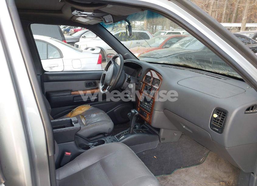 Photo 5 of 1998 Nissan Pathfinder LE/SE/XE (VIN JN8AR05Y4WW278998)