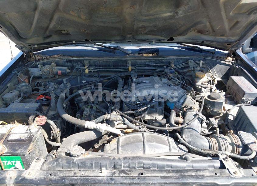 Photo 10 of 1998 Nissan Pathfinder LE/SE/XE (VIN JN8AR05Y7WW267624)