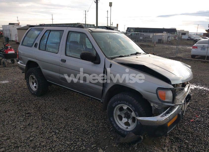 1998 Nissan Pathfinder LE/SE/XE (VIN JN8AR05YXWW234858) main photo