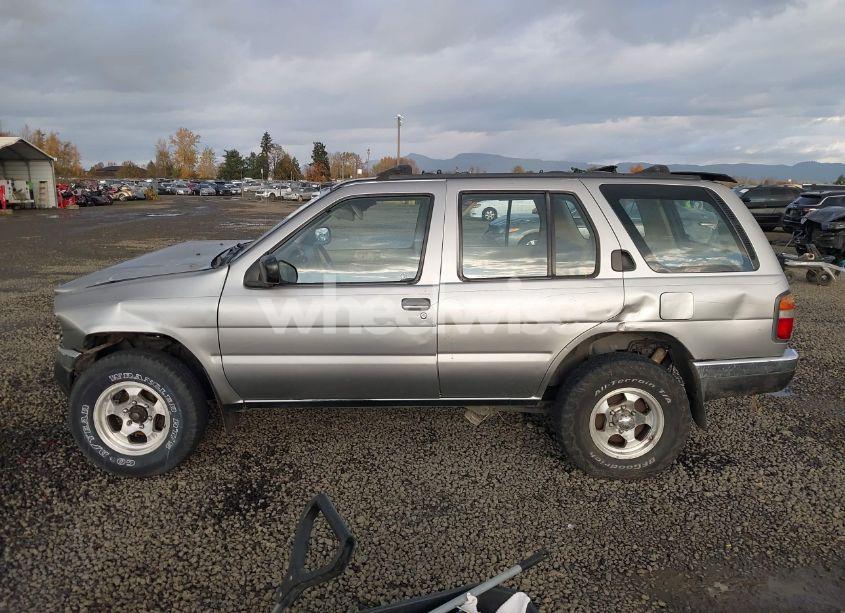 Photo 15 of 1998 Nissan Pathfinder LE/SE/XE (VIN JN8AR05YXWW234858)