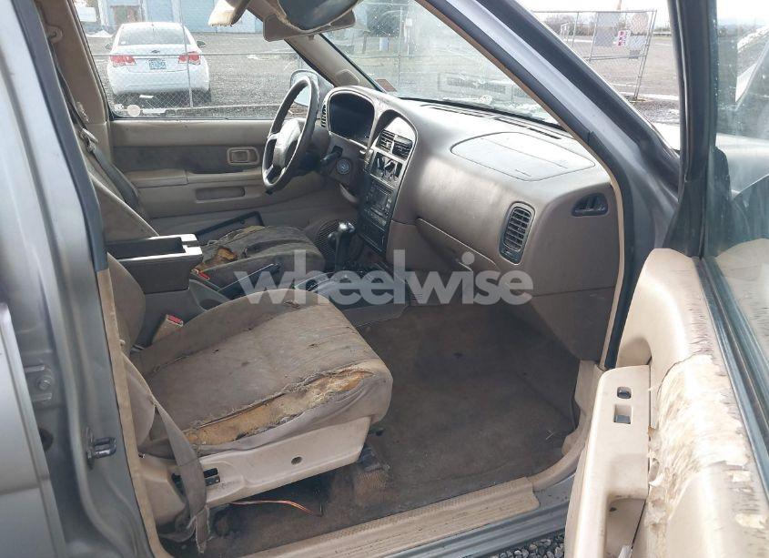 Photo 5 of 1998 Nissan Pathfinder LE/SE/XE (VIN JN8AR05YXWW234858)