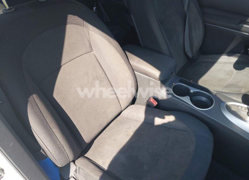 Photo 5 of 2009 Nissan Rogue S (VIN JN8AS58T39W328411)