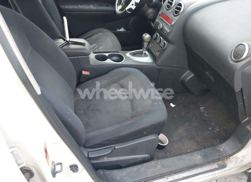 Photo 5 of 2008 Nissan Rogue S (VIN JN8AS58TX8W023759)