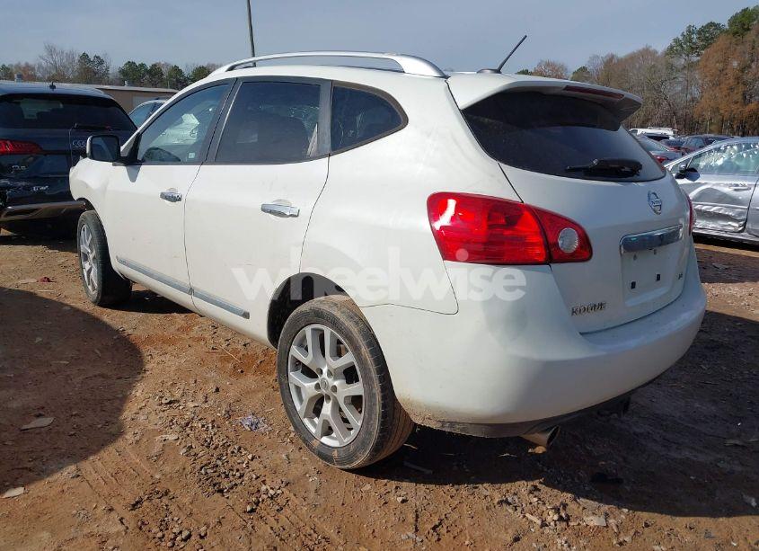 Photo 3 of 2011 Nissan Rogue SV (VIN JN8AS5MT0BW155202)