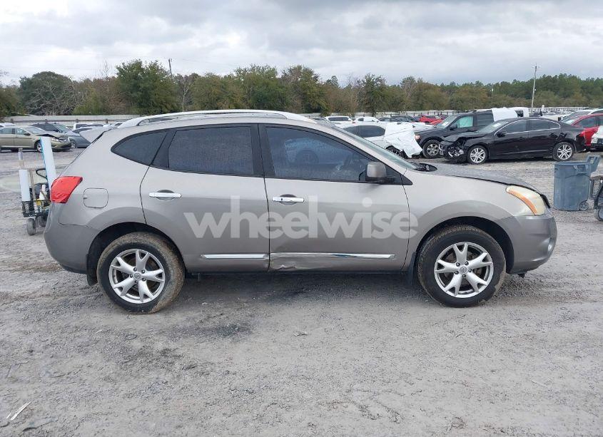 Photo 13 of 2011 Nissan Rogue SV (VIN JN8AS5MT0BW182772)