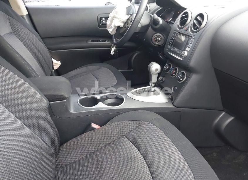 Photo 5 of 2011 Nissan Rogue SV (VIN JN8AS5MT0BW182772)