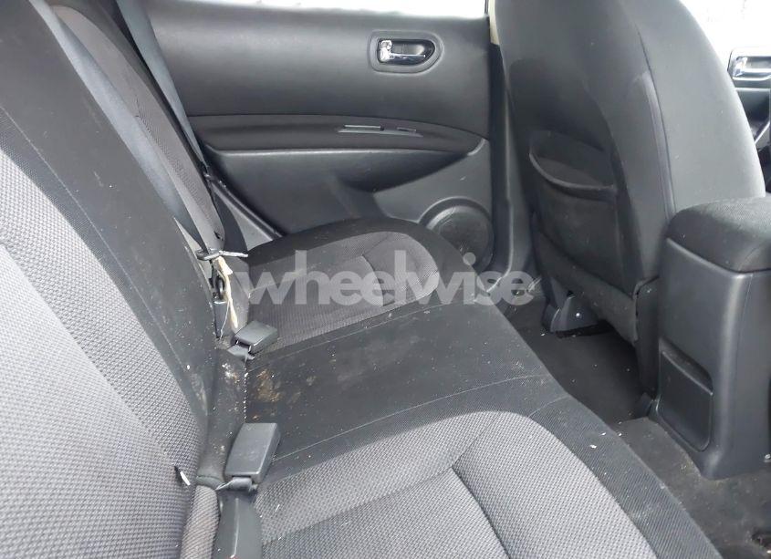 Photo 8 of 2011 Nissan Rogue SV (VIN JN8AS5MT0BW182772)