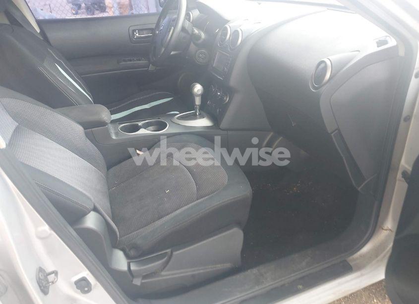 Photo 5 of 2011 Nissan Rogue SV (VIN JN8AS5MT0BW569323)