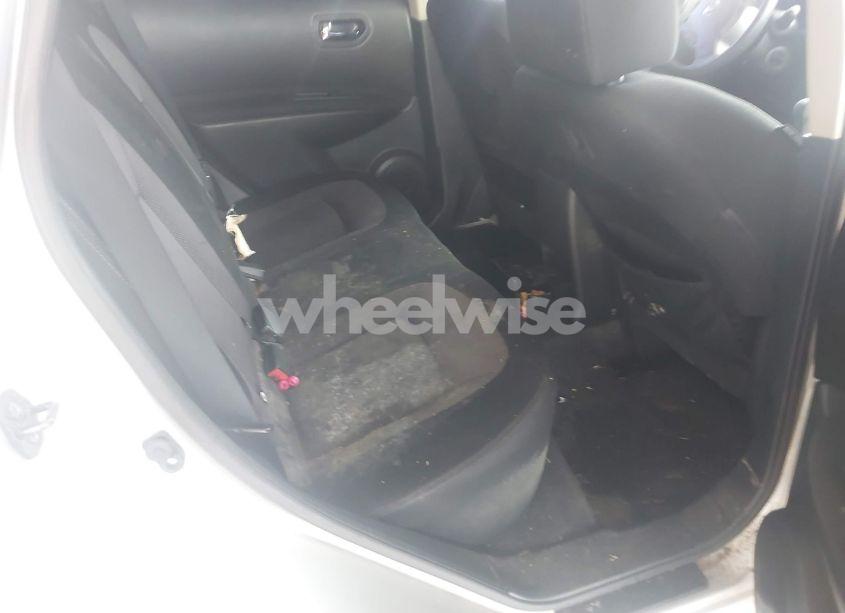 Photo 8 of 2011 Nissan Rogue SV (VIN JN8AS5MT0BW569323)