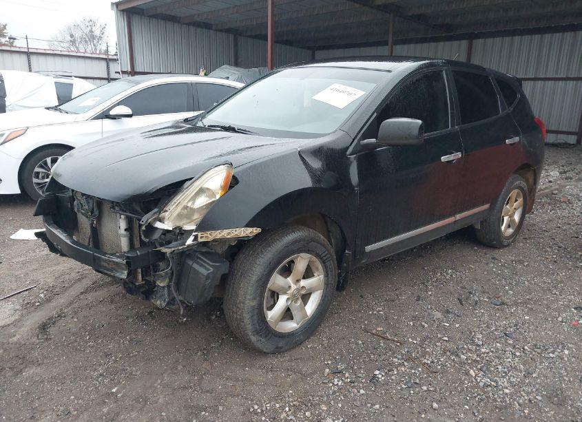 Photo 2 of 2013 Nissan Rogue S (VIN JN8AS5MT0DW011104)