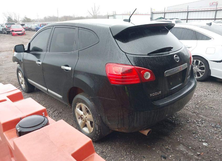 Photo 3 of 2013 Nissan Rogue S (VIN JN8AS5MT0DW011104)