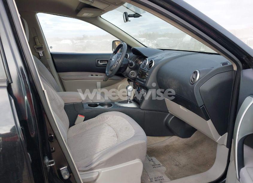 Photo 5 of 2013 Nissan Rogue SV (VIN JN8AS5MT0DW013533)