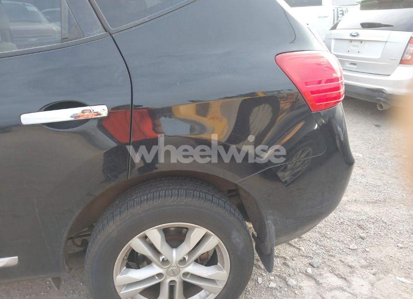 Photo 6 of 2013 Nissan Rogue SV (VIN JN8AS5MT0DW013533)