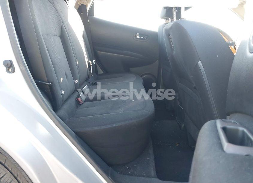 Photo 8 of 2013 Nissan Rogue S (VIN JN8AS5MT0DW023947)