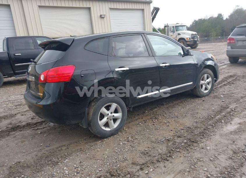 Photo 4 of 2013 Nissan Rogue S (VIN JN8AS5MT0DW504183)