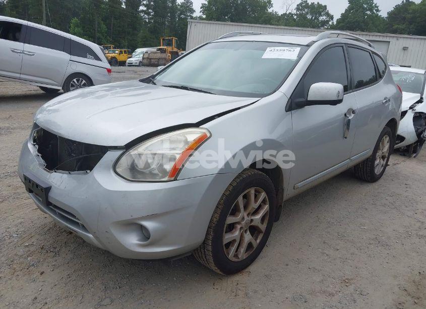 Photo 2 of 2013 Nissan Rogue SV W/SL PKG (VIN JN8AS5MT0DW525230)