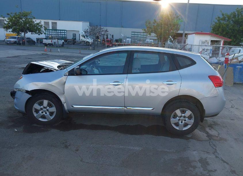 Photo 14 of 2014 Nissan Rogue SELECT S (VIN JN8AS5MT0EW603345)