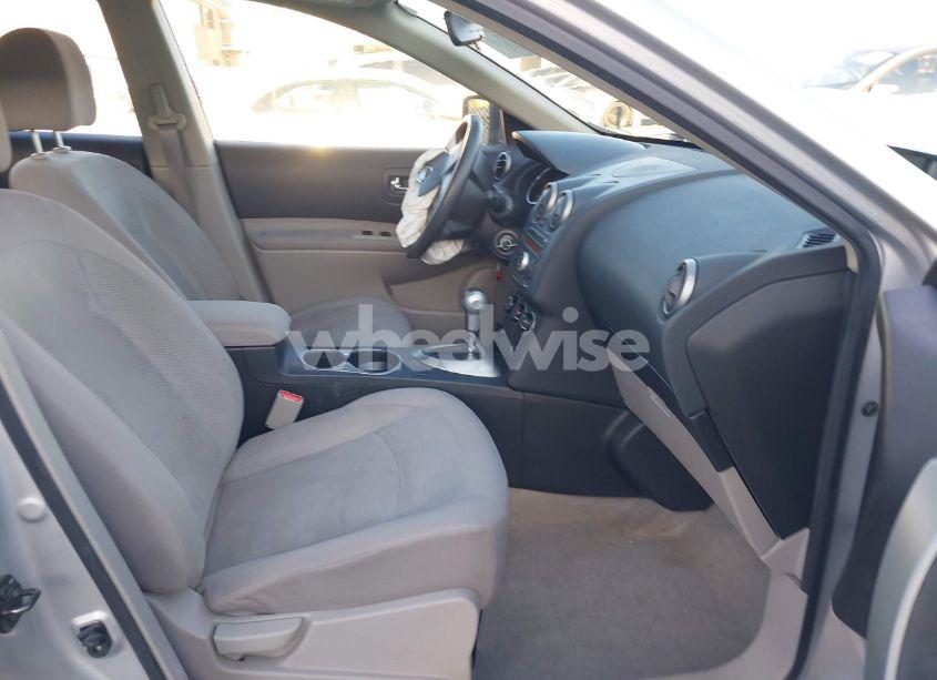 Photo 5 of 2014 Nissan Rogue SELECT S (VIN JN8AS5MT0EW603345)