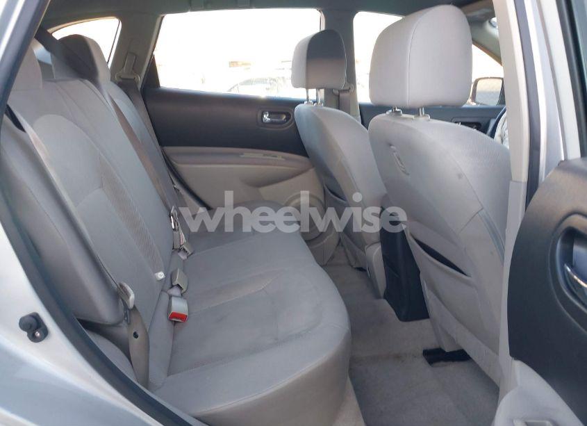 Photo 8 of 2014 Nissan Rogue SELECT S (VIN JN8AS5MT0EW603345)