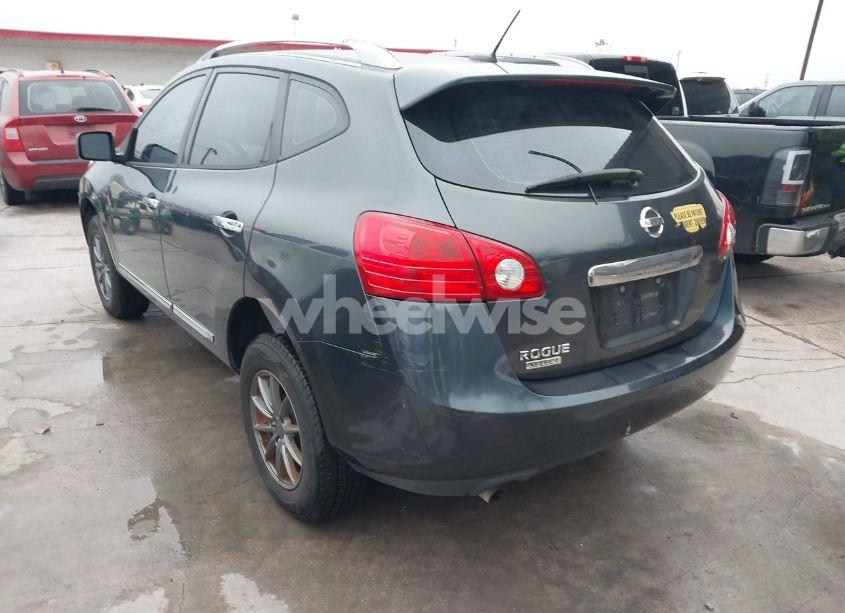 Photo 3 of 2014 Nissan Rogue SELECT S (VIN JN8AS5MT0EW606407)